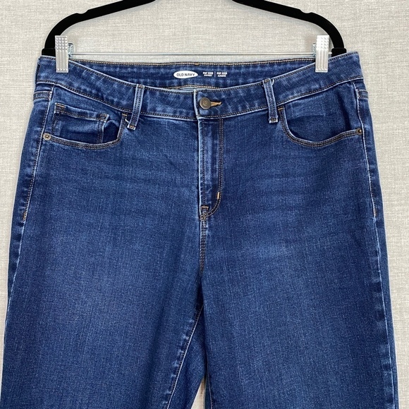 Old Navy Pop Icon Skinny Jeans Sz 14 Tall Straight Leg Medium Wash - Picture 2 of 6